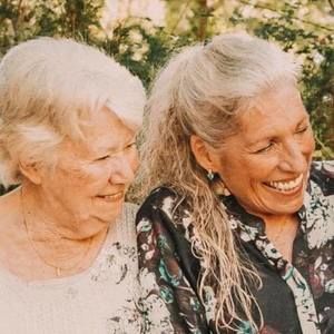 Meet your Posher, Joy